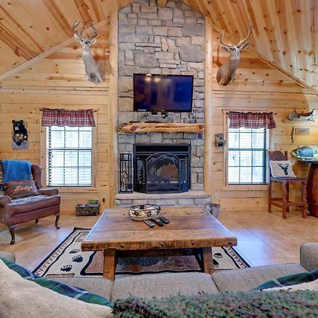Broken Bow Cabin With Hot Tub And Deck - 4 Mi To Lake! Exterior photo